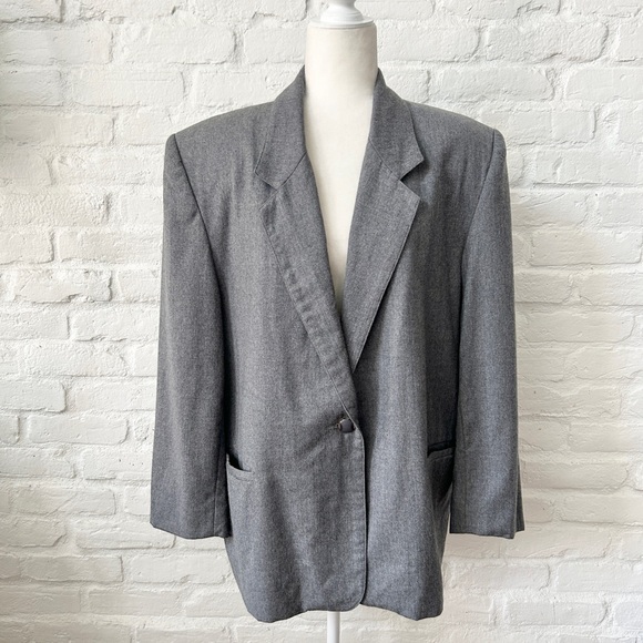 Jackets & Blazers - Vintage Oversized Grey Blazer